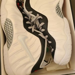 Nike air foamposite sz 10.5